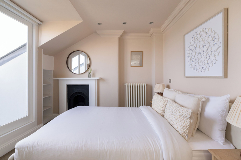 Room 3, The Steele Blue House, London