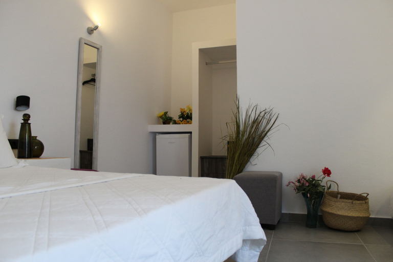 Bedroom 5, Aegean Studios Perissa, South Aegean