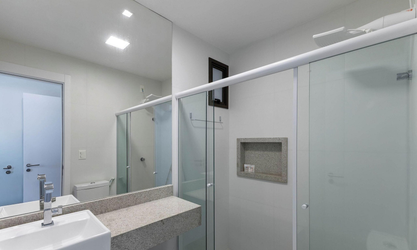 Bathroom 3, Ap in Cond w/ Pool Just Steps From the sea Pet0011, Ilhéus