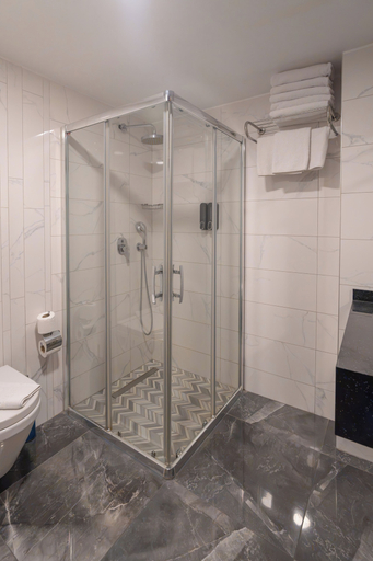 Bathroom 5, Eliza Hotel, Fatih