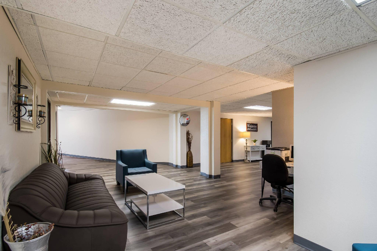 Public Area, Econo Lodge Duluth near Miller Hill Mall, Saint Louis