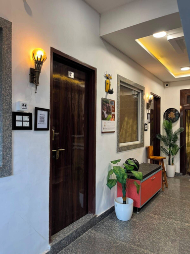 Interior, Shri Ladli Stays Inn, Mathura