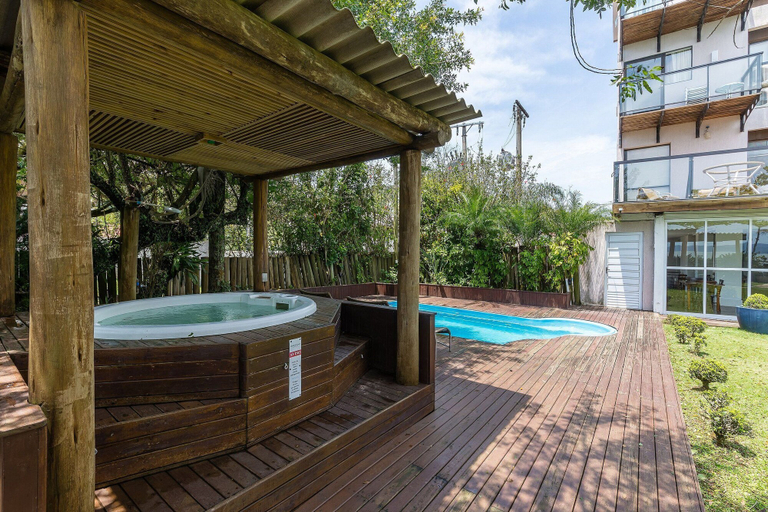 Pool 3, Apartment on the Sand With Side sea View Jbm302, Florianopolis
