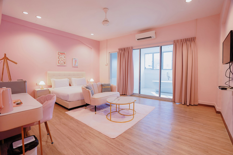 Room 5, The Pink Boutique, Penang Island