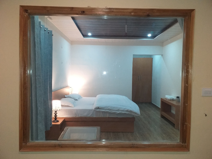 Room 4, Dayara Resort, Uttarkashi