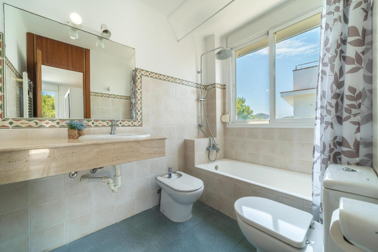 Bathroom 4, Villa Jazmin For 8 With Swimming, Baleares