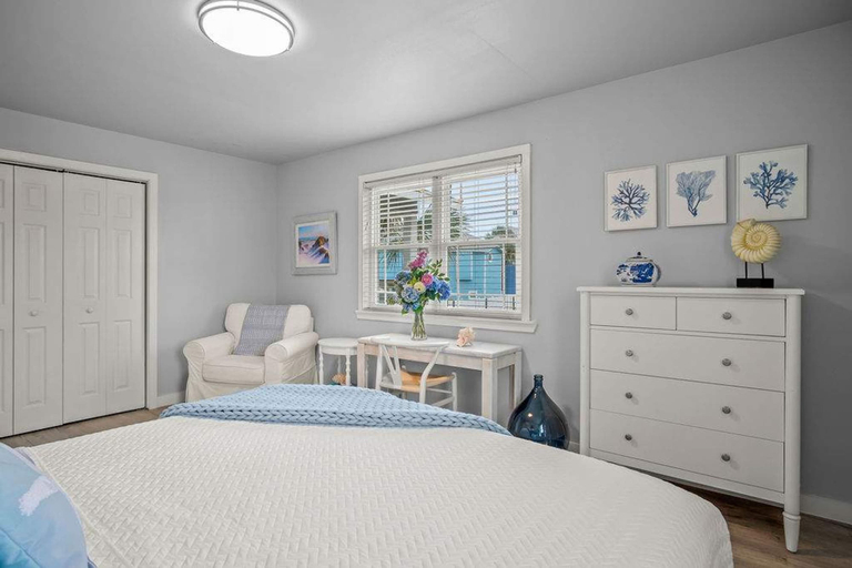 Room 4, The Sandpiper Private Deck Bay Boat Parking, Nueces