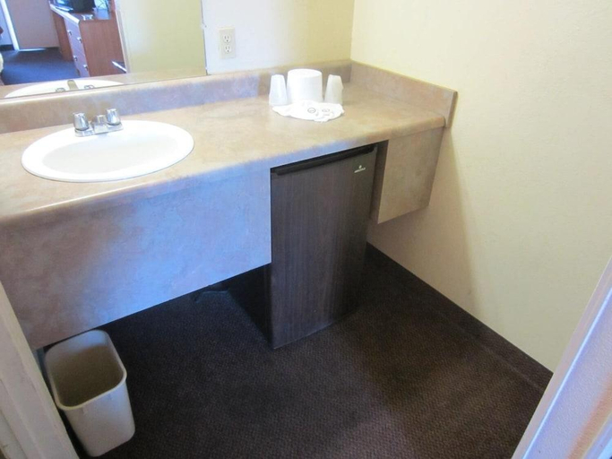 Bathroom 3, Premier Inns Concord, Contra Costa