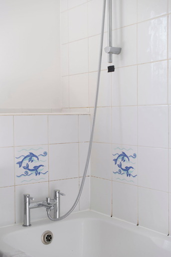 Bathroom 3, East London Apt - Stay 6 - Transport Links - Wifi, London
