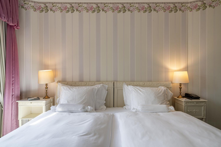 Bedroom 3, Grandhotel Giessbach, Interlaken