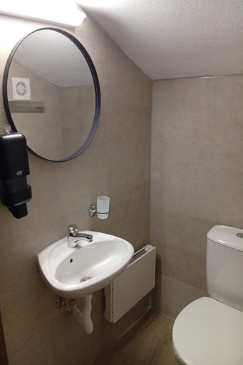 Bathroom 4, Vihren Royal Palace Hotel, Bansko