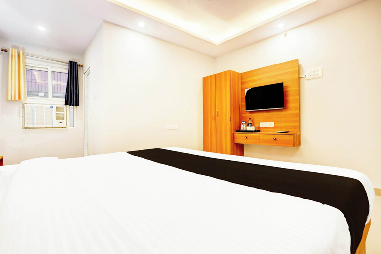Room 2, Super Collection O Gola Road, Patna