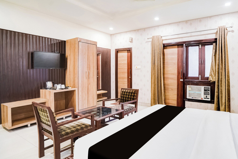 Room 4, Collection O Civil Lines Rudrapur, Udham Singh Nagar