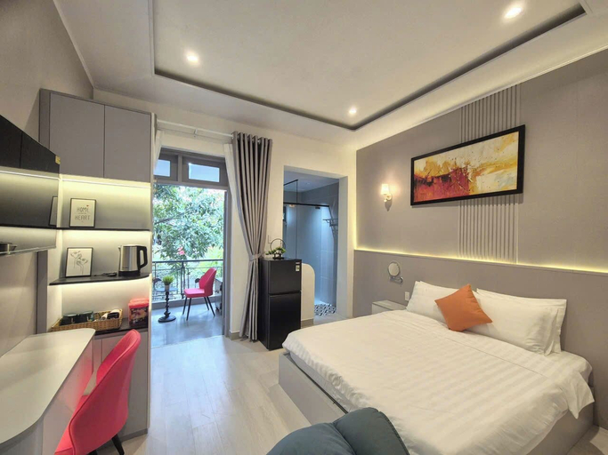 Room 2, ApecHotel284, District 1