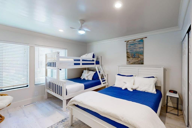 Bedroom 2, Beachwalk 141, Beaufort