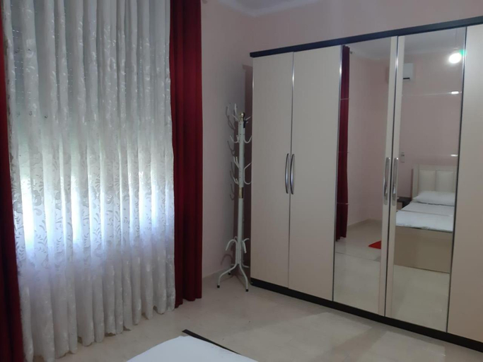 2, Guesthouse Naska, Beratit