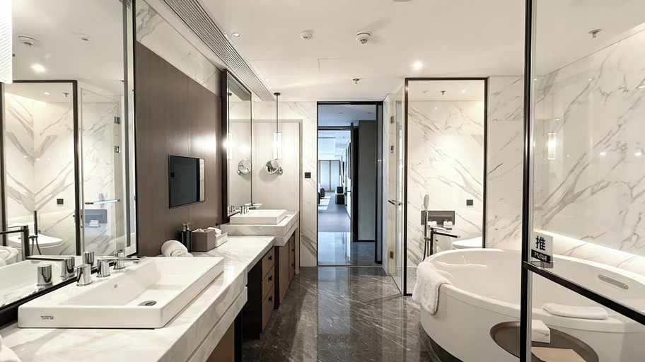 Bathroom 3, Xian Fengdong Grand SkyLight Hotel, Xi'an