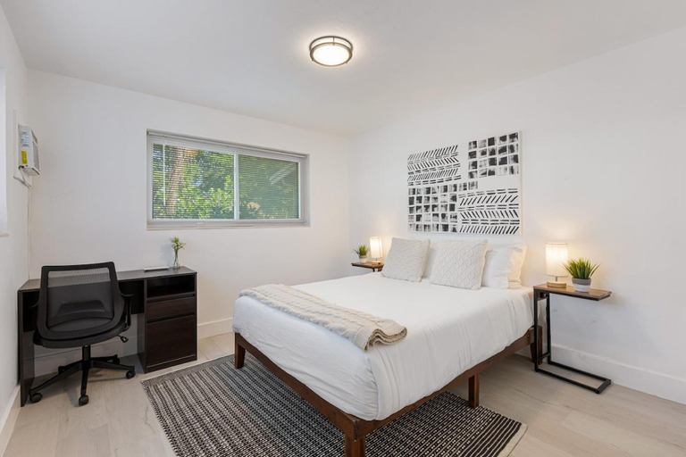 Others 2, Lake Ridge Villa, Broward