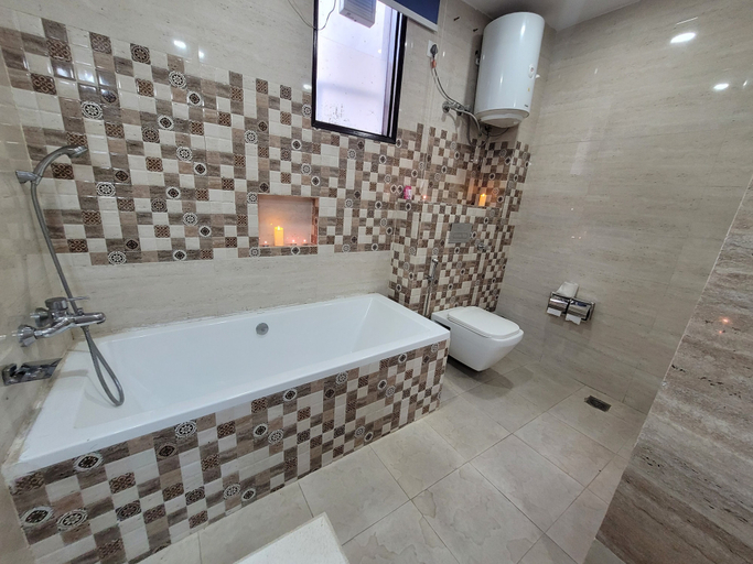 Bathroom 3, Isaki Suites by Ivory Stays, Gurgaon