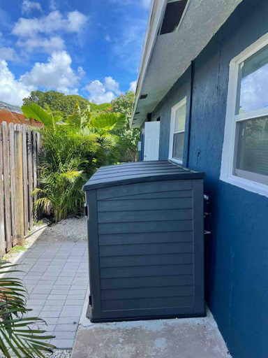 4, Bright and Spacious 2 BR Apartment, Broward