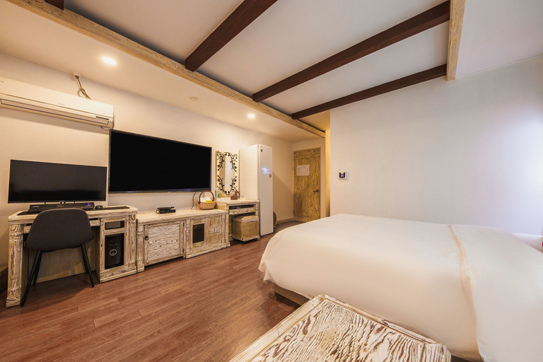 Bedroom 2, Nonsan Miracle, Nonsan