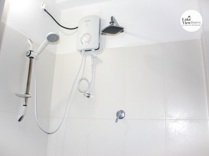 Bathroom 3, Lake View Dambulla, Dambulla