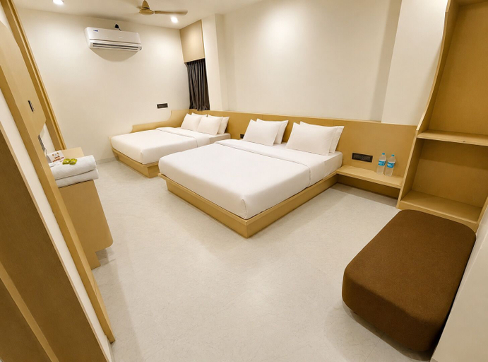 Room 3, Hotel Agrawal Inn, Ujjain