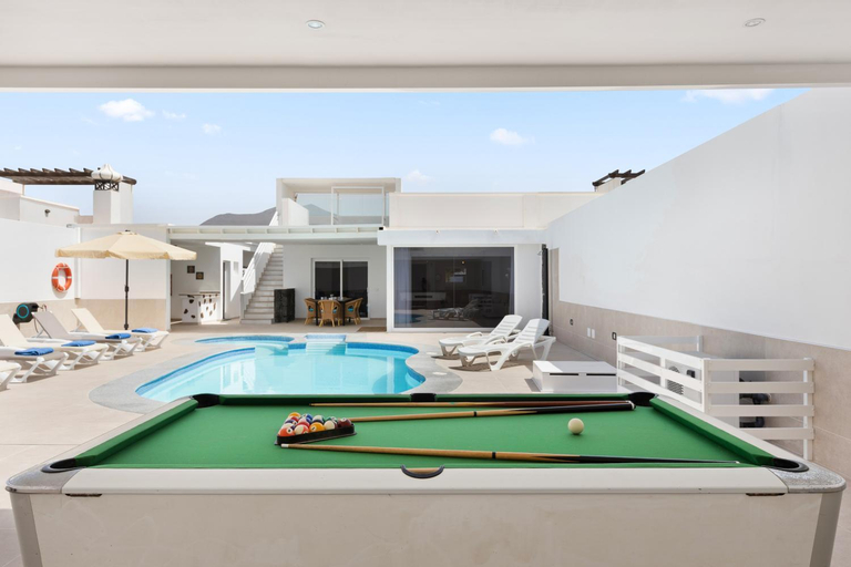 Others 5, Villa Valeria, Las Palmas
