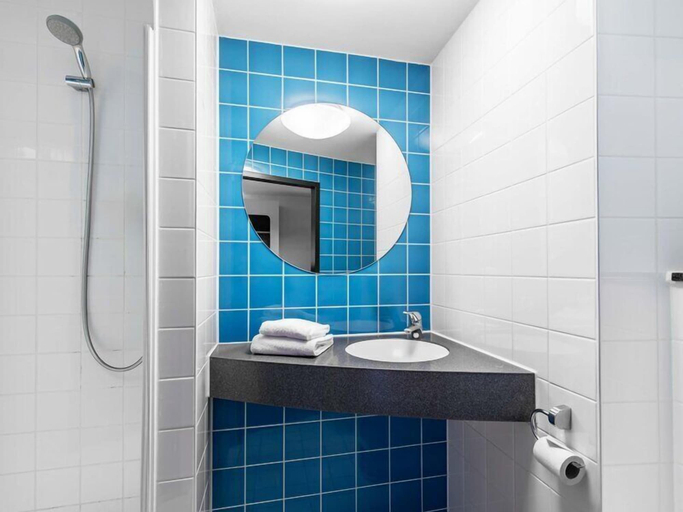 Bathroom 5, B&B Hotel Augsburg-Süd, Augsburg