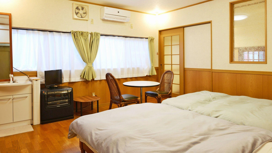 Bedroom 4, Hiranoya Ryokan, Amakusa