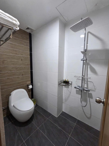 Bathroom 3, Baan Taley Đà Nẵng Hotel & Apartment, Da Nang