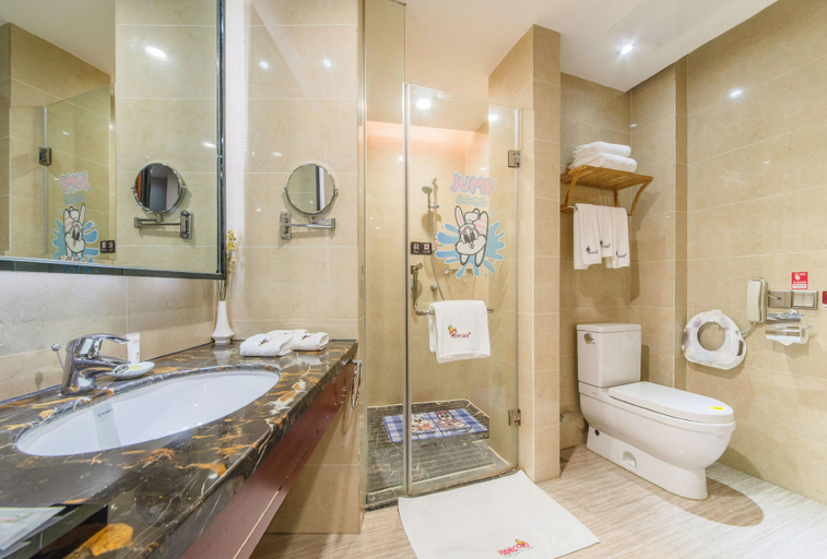 Bathroom 5, Zhangjiajie Huatian Hotel, Zhangjiajie