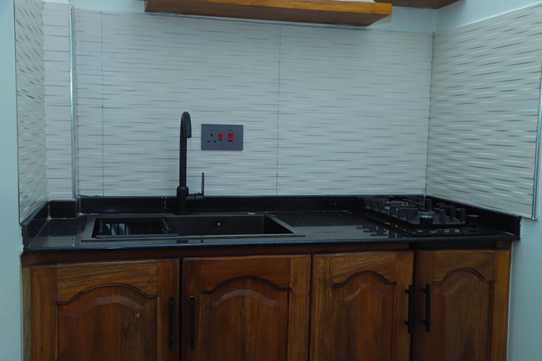 Private kitchen 5, Ken Homestay, Arusha Urban