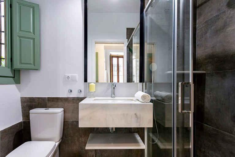 Bathroom 3, Genteel Home Padre Marchena Arenal, Sevilla