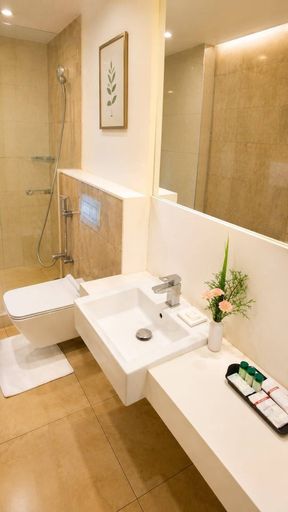 Bathroom 4, Park Elanza, Chennai