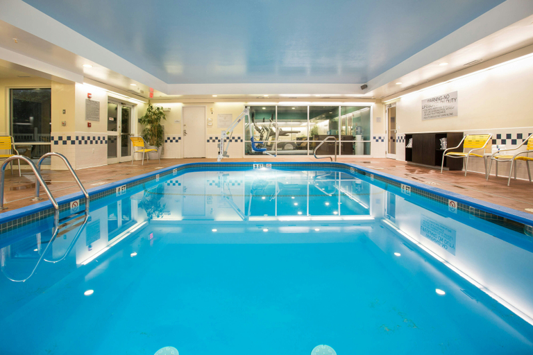 Sport & Beauty 5, Fairfield Inn & Suites by Marriott Boston Milford, Worcester