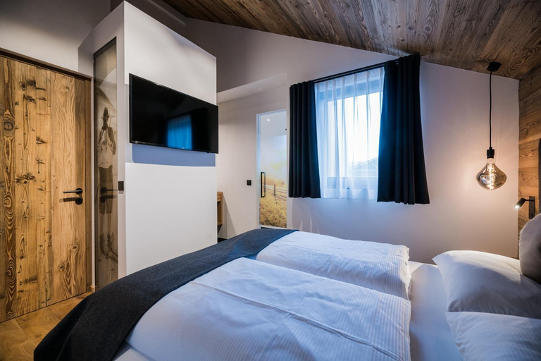 Bedroom 2, Chalet Ortles Apt ll, Bolzano