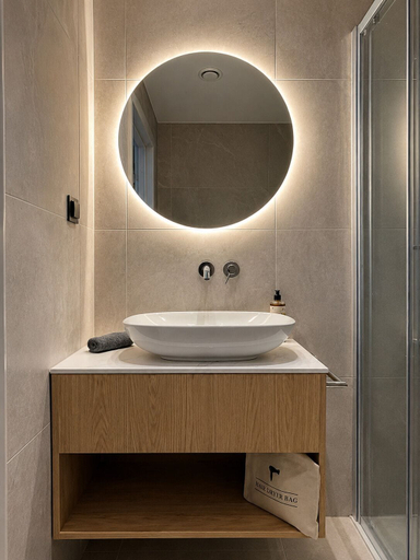 Bathroom 2, Tower Hotel Wrocław, Środa Śląska