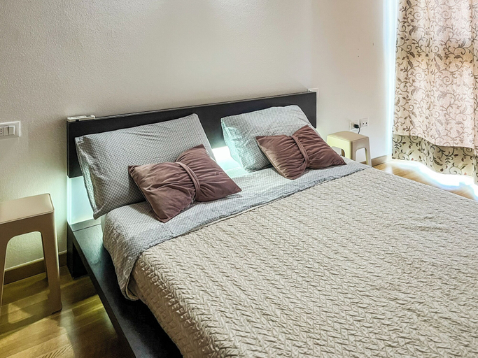 Room 5, Casa Giugno, Bologna