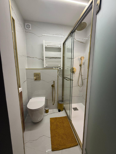 Shower, Luxury 3BR Apartment 2 Baths Near Lisbon Sintra, Sintra