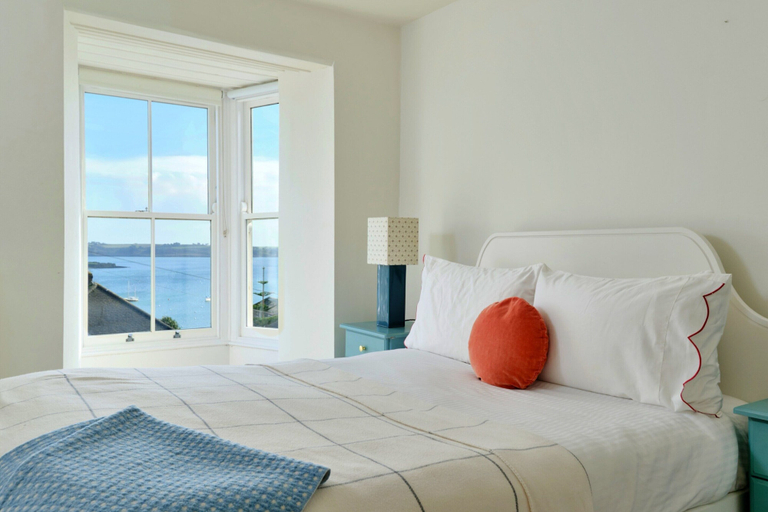 Room 5, Holiday Home in Falmouth With Harbour Views, Cornwall