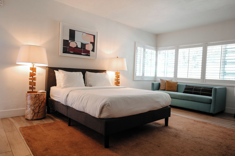 Others 4, Suites by The Wellborn, Orange