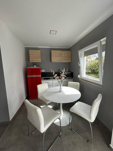Dining 2, Apartments Casa Zanoff, Umag