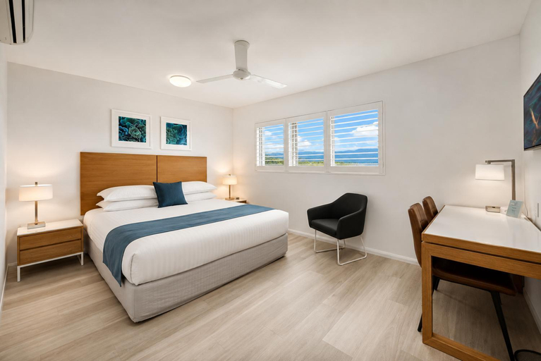 Bedroom 2, Harbourfront Studio Apartment, South Townsville