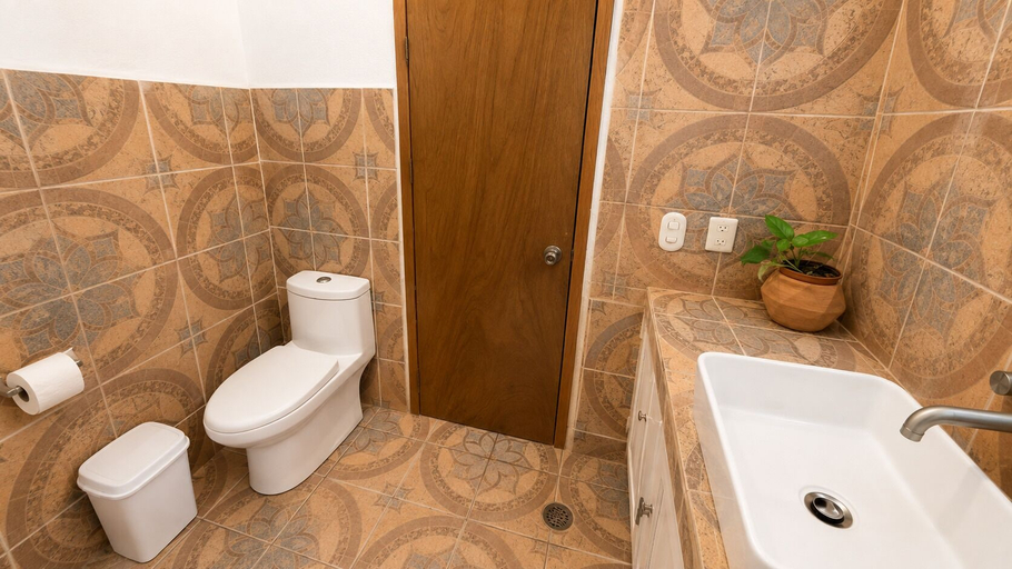 Bathroom 4, Hikuri House, Tepoztlán