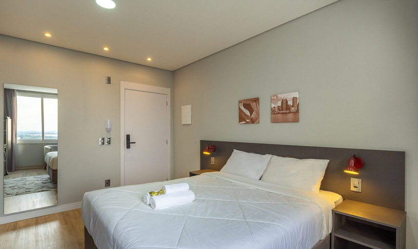 Room 4, Studio w/ Pool Near Redencao Park Tco1210, Porto Alegre