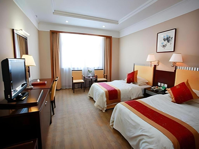 Bedroom 2, Yantai Golden Beach Hotel, Yantai