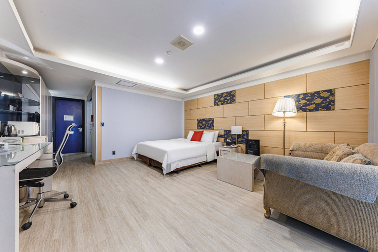 Bedroom 2, Metro Tourist Hotel Cheonan, Cheonan