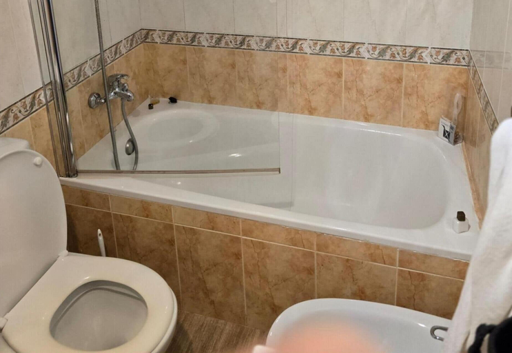 Bathroom 2, 1 Bed Flat - Sleeps 2 - Parking - Wifi, Southampton