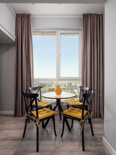 Dining 3, comfy apartments next to shopping center, Almaty